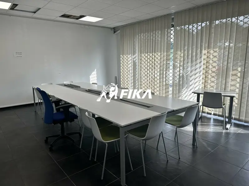 A LOUER BUREAUX 422 m² - ( 31240) SAINT JEAN