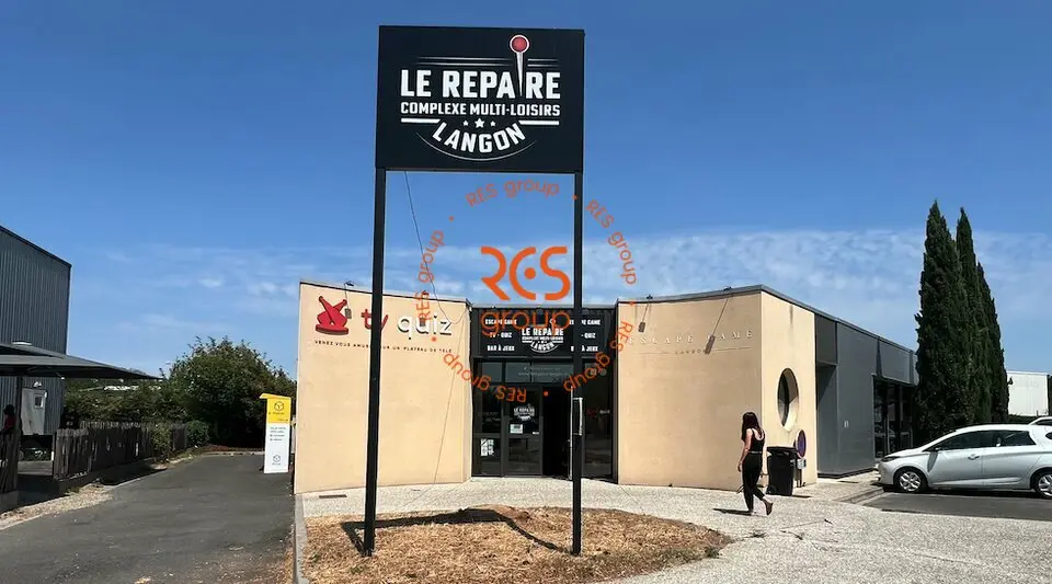 Local Commercial à louer - Langon (33210) - 300 m² - 3 375 €/mois