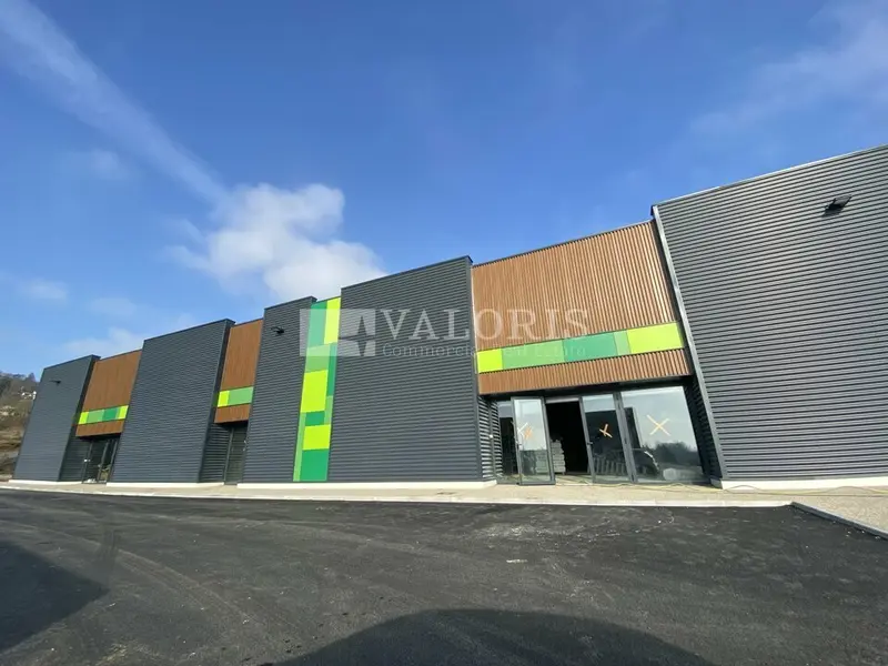 A louer Local commercial  1024m² Anse