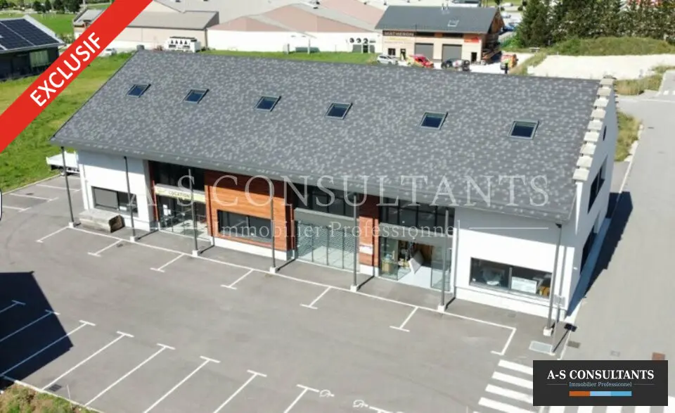 A vendre Local commercial  360m² Villard-de-Lans