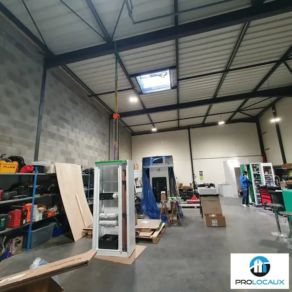 A louer Locaux d'activité 156.5m² Voiron