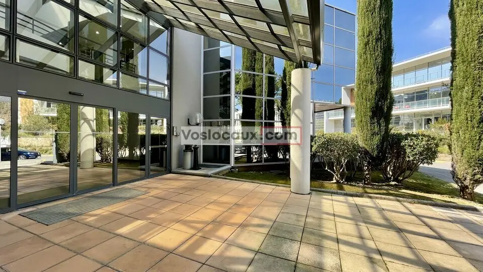 A louer Bureaux 304m² Valbonne