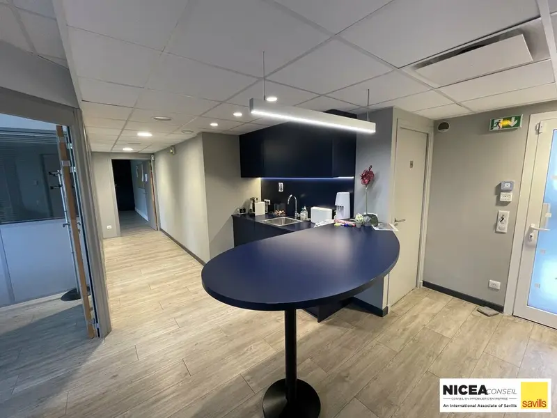 A vendre Bureaux 200m² Cannes