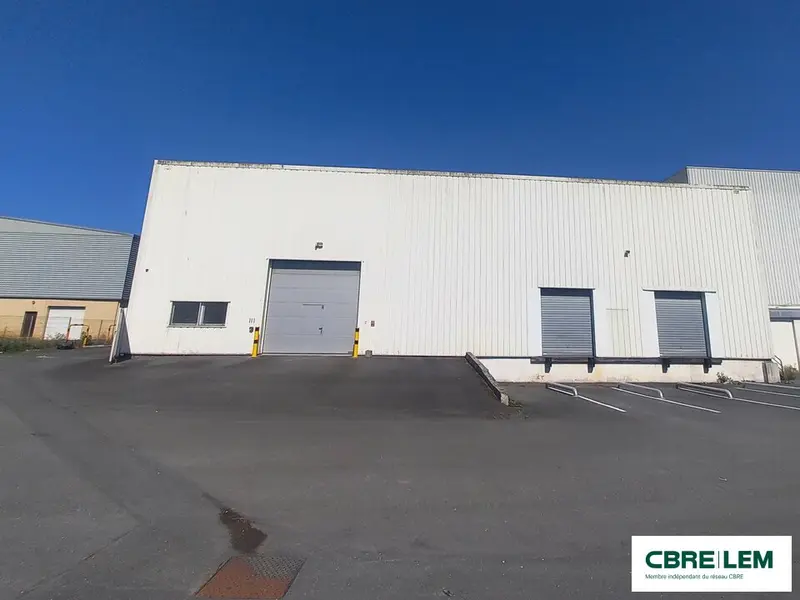 A louer Locaux d'activité 1000m² Mondeville
