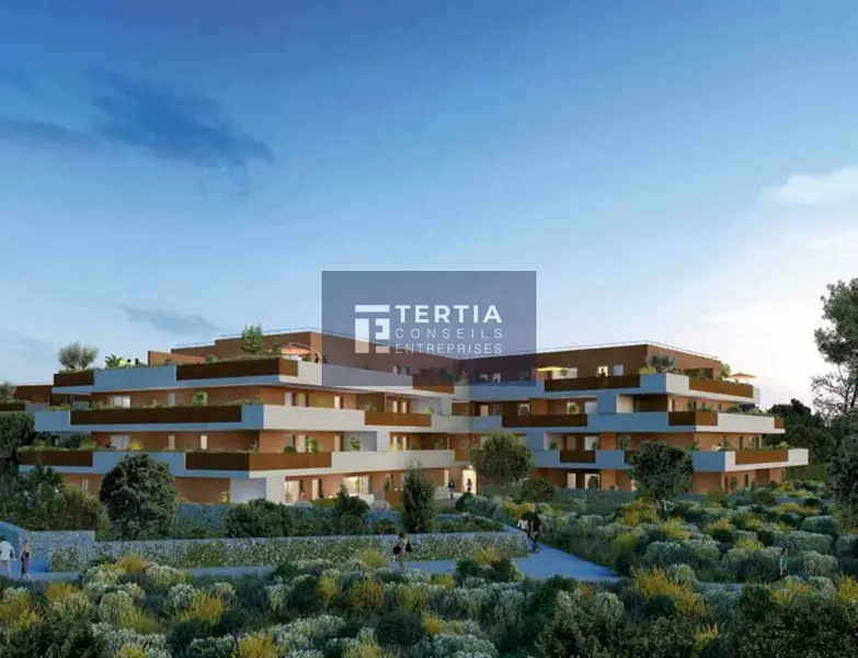 LOCAL COMMERCIAL - CASTRIES