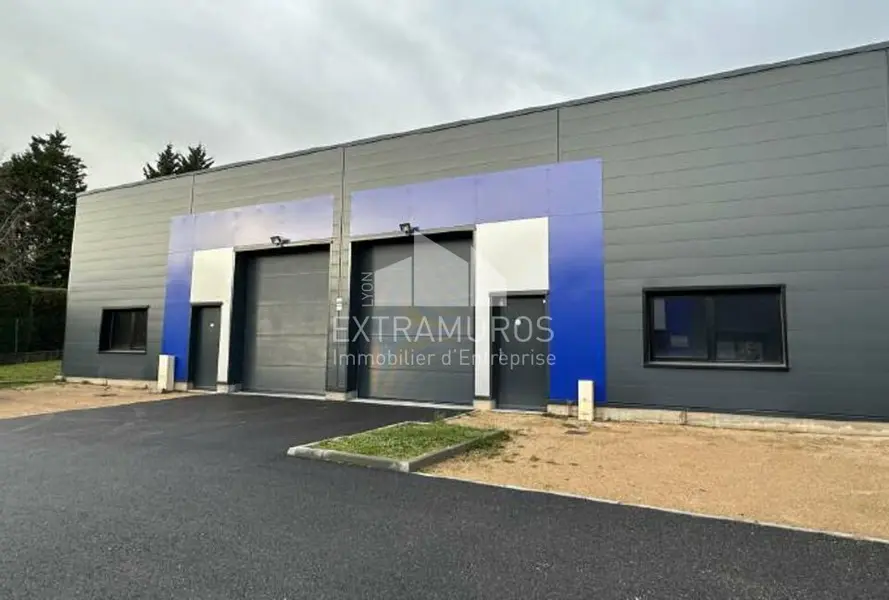 Entrepôt / Activité à louer - Pommiers (69480) - 390 m² - 2 940 €/mois