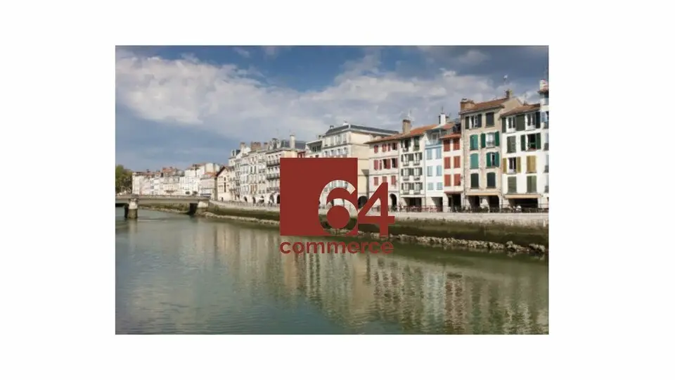 LOCAL COMMERCIAL OU BUREAUX À BAYONNE