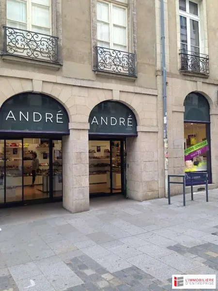 LOCAL COMMERCIAL 106 m² - RENNES HYPER-CENTRE