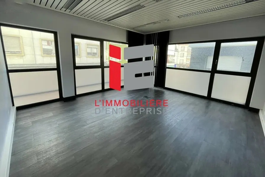 Local commercial 125 m² à louer  Centre-ville  LORIENT