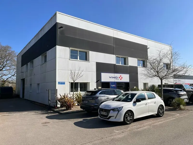 A LOUER - BUREAUX - AURAY