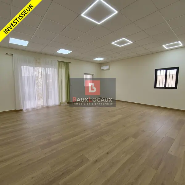 A VENDRE ENSEMBLE IMMOBLIER (COMMERCES / BUREAUX) DE 1107M2- MARIGNANE