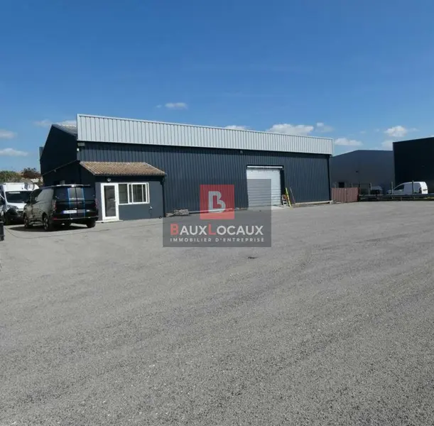 LOCAL COMMERCIAL 330 M² ALES