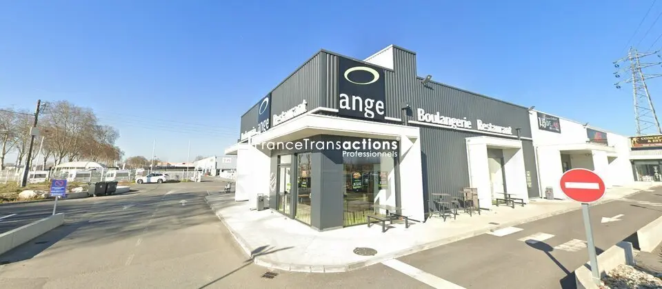 A VENDRE FONDS DE COMMERCE BOULANGERIE 261 m² SAINT ALBAN