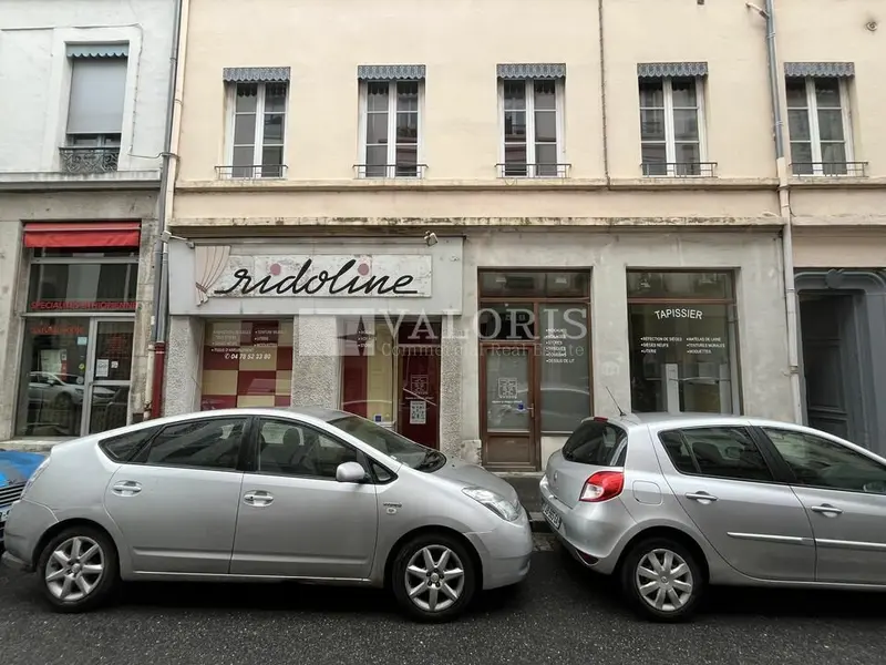 A vendre Local commercial  109m² Lyon 06