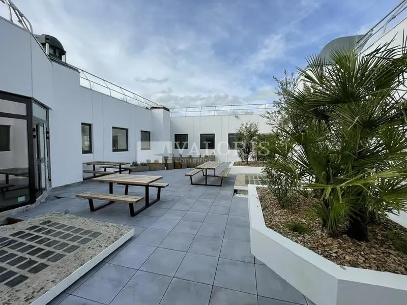 A louer Bureaux 2078m² Limonest