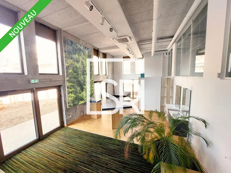LOCATION BUREAUX - RDC - QUARTIER LES SALINS - 63000 CLERMONT-FERRAND