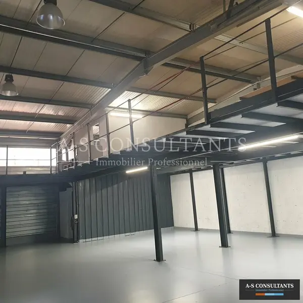 A louer Locaux d'activité 575m² Cran-Gevrier