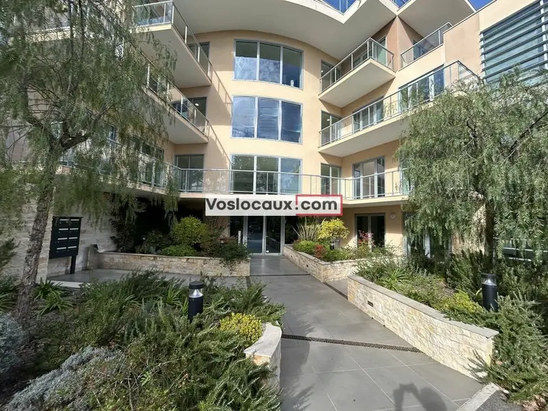 Sophia Antipolis  Les Templiers : Bureaux 230 m² à louer