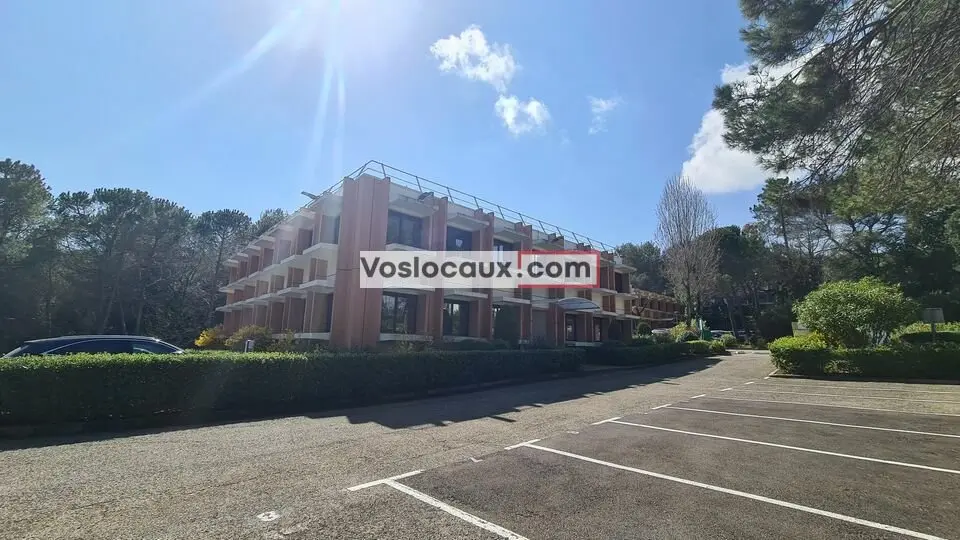 A louer Bureaux 127.51m² Valbonne