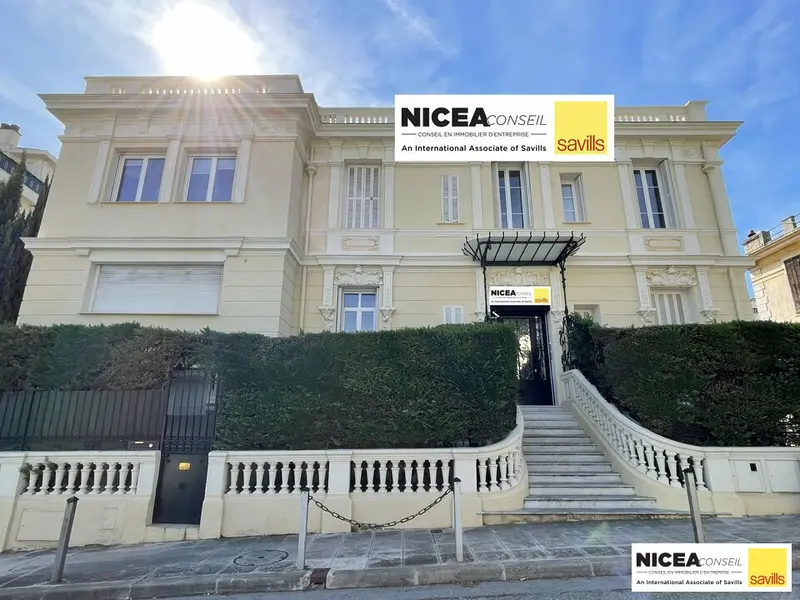 Magnifique hôtel particulier en plein coeur de Nice !
