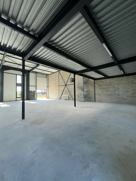 LOCAUX D'ACTIVITE NEUF A LOUER