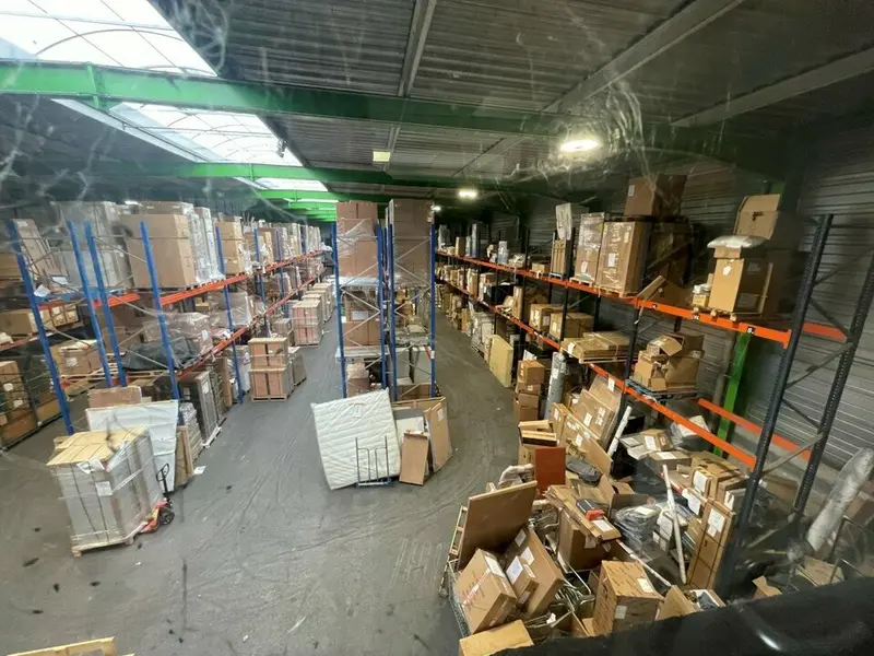 A louer Locaux d'activité 1092m² Genas