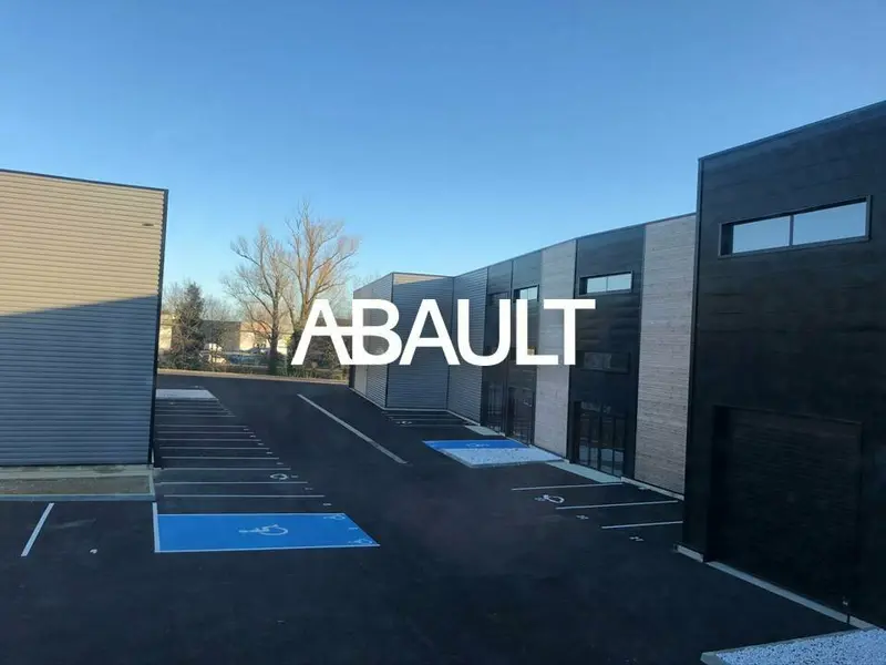 A vendre Locaux d'activité 886m² Bouloc