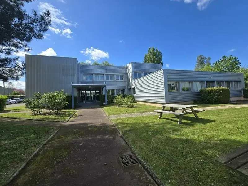 A vendre Bureaux 920m² Hérouville-Saint-Clair