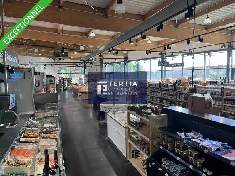 MONTPELLIER EST - LOCAUX COMMERCIAUX A LOUER AVEC FORTE VISIBILITE 