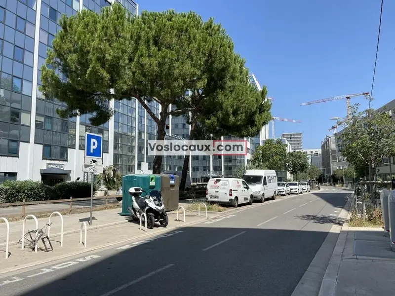 A louer : bureaux de 80 m² à NICE ouest - quartier Méridia 