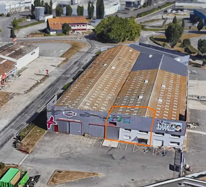 DINARD- A LOUER UN LOCAL PROFESSIONNEL DE 325 M²