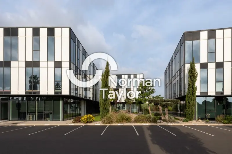 Bureau à louer - Perpignan (66100) - 62 m² - 932 €/mois