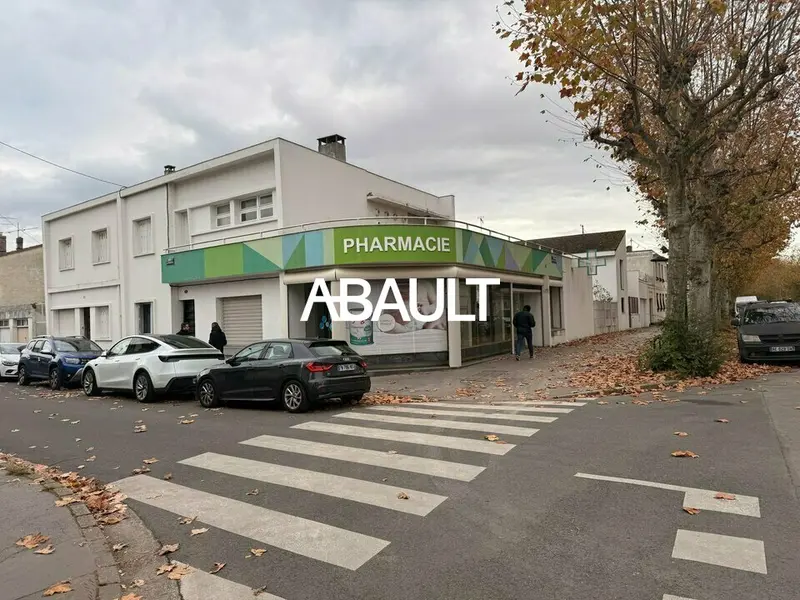 Local Commercial à louer - Bordeaux (33300) - 80 m² - 1 500 €/mois