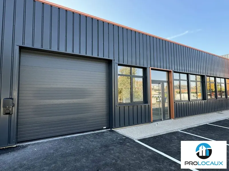 Entrepôt / Activité à louer - Rivery (80136) - 334 m² - 2 505 €/mois