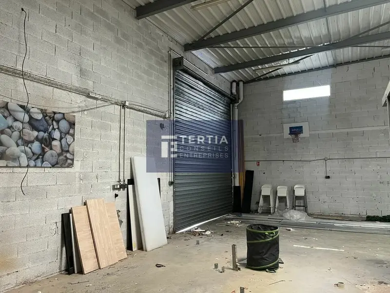 Entrepôt / Activité à louer - Montpellier (34080) - 368 m² - 3 220 €/mois