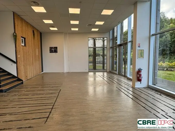 Local Commercial à louer - Biarritz (64200) - 200 m² - 3 900 €/mois