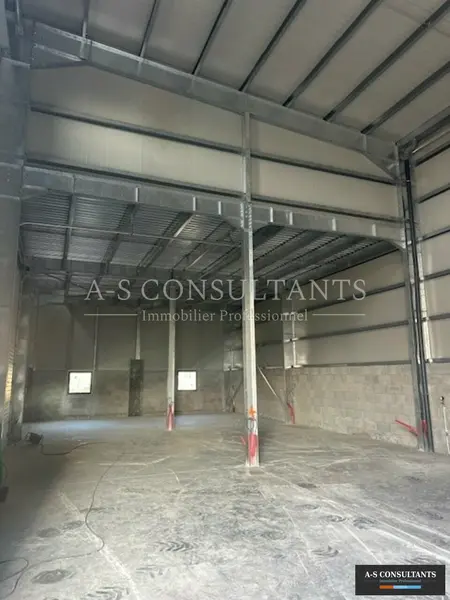 Entrepôt / Activité à louer - La Ravoire (73490) - 175 m² - 2 275 €/mois