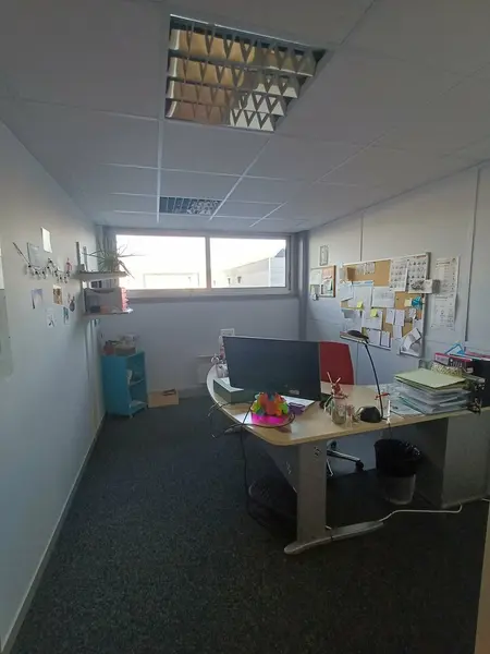 Bureau à louer - Mondeville (14120) - 312 m² - 3 083 €/mois