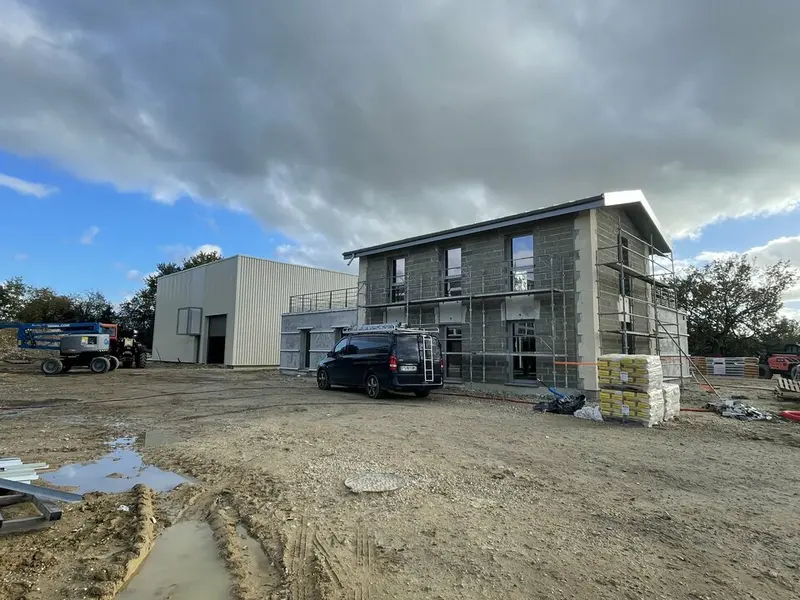 Entrepôt / Activité à vendre - Artigues-Près-Bordeaux (33370) - 436 m²