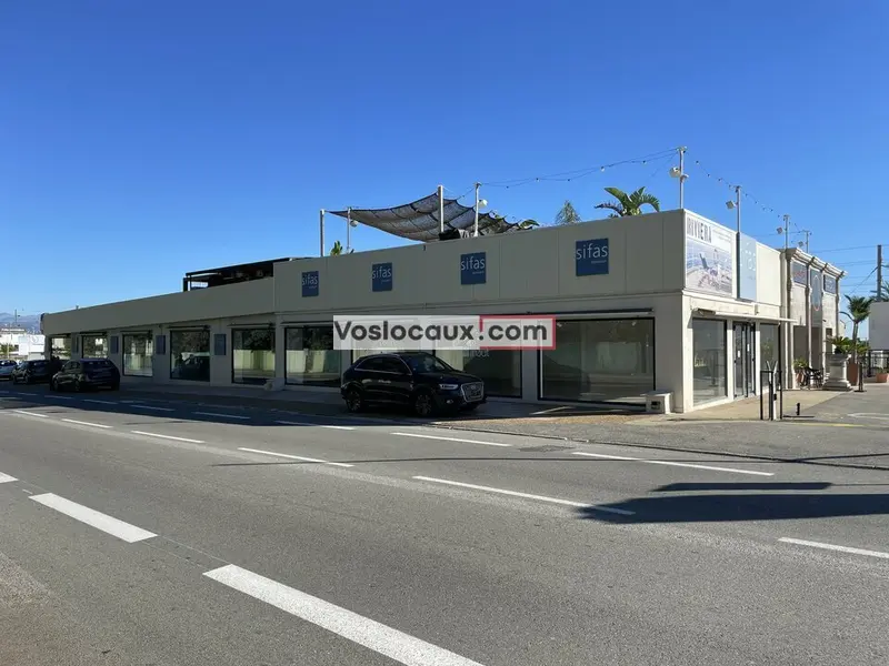 Local Commercial à louer - Antibes (06600) - 443 m² - 10 000 €/mois