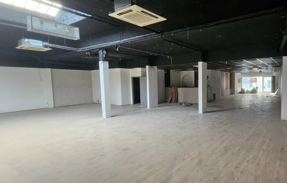 Local Commercial à louer - Nice (06300) - 368 m² - 5 300 €/mois