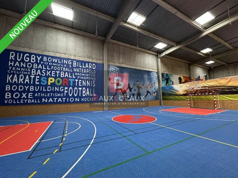 Local Commercial à louer - Le Pontet (84130) - 1700 m² - 17 000 €/mois