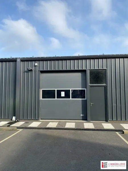 Entrepôt / Activité à louer - Saint-Malo (35400) - 221 m² - 1 666 €/mois