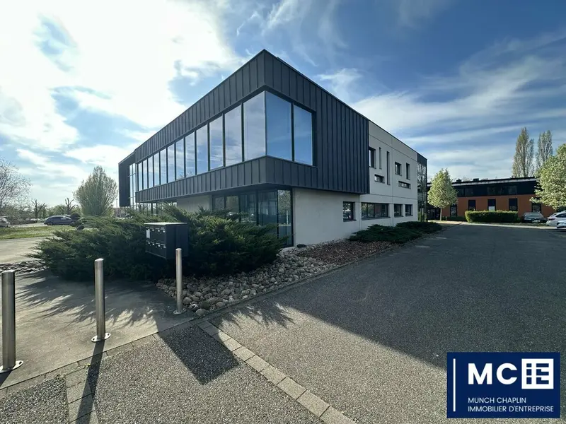 Bureau à louer - Entzheim (67960) - 383 m² - 4 627 €/mois