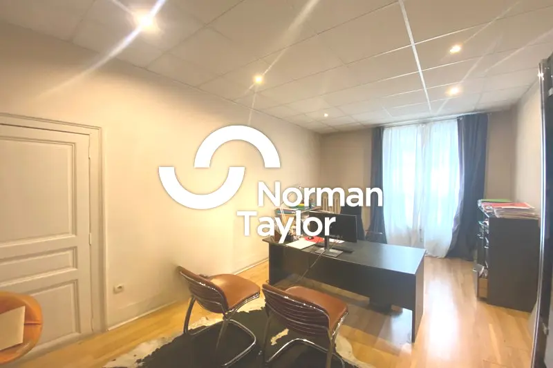 Bureau à louer - Montpellier (34000) - 253 m² - 3 785 €/mois