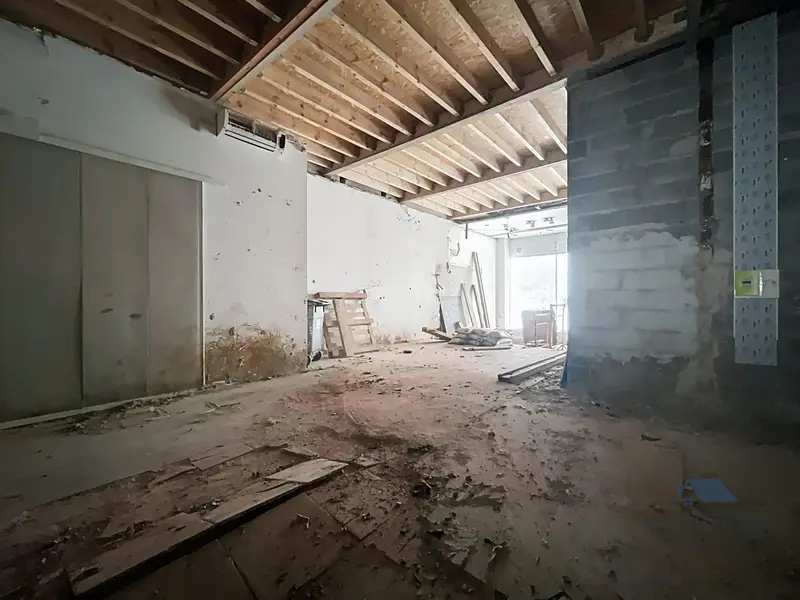 Local Commercial à louer - Armentières (59280) - 150 m² - 3 500 €/mois