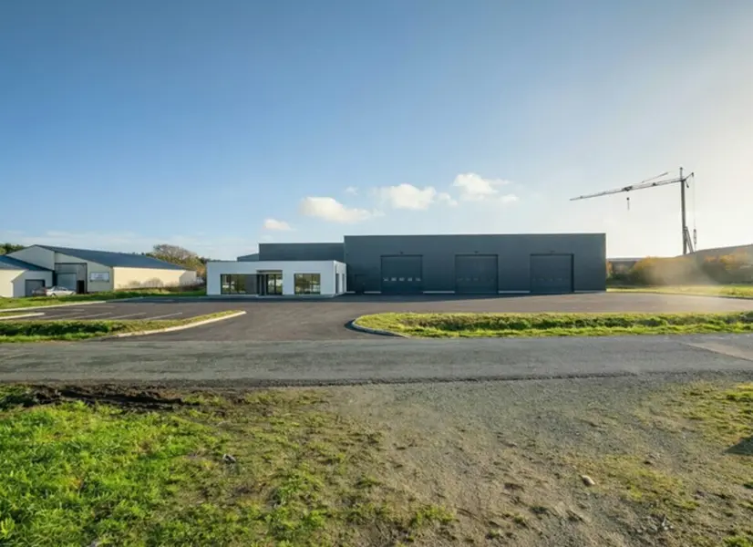 Entrepôt / Activité à louer - Plomeur (29120) - 2500 m² - 20 250 €/mois