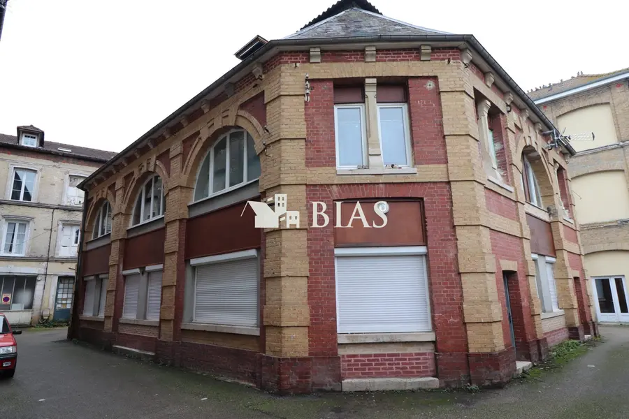 Bureau à vendre - Elbeuf (76500) - 449 m²