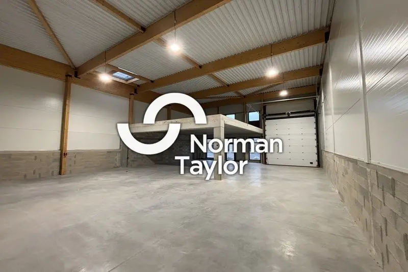 A vendre Locaux d'activité 565m² Gallargues-le-Montueux