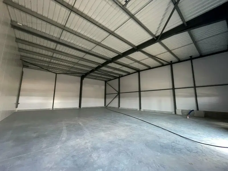Entrepôt / Activité à vendre - Theix-Noyalo (56450) - 300 m²